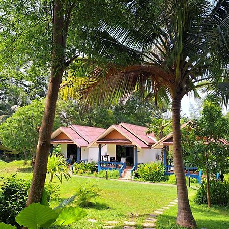 Hotel The Blue Gecko Ko Lanta Esterno foto