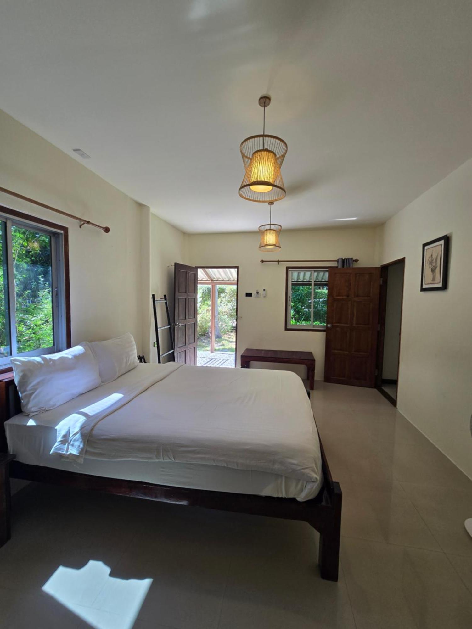 Hotel The Blue Gecko Ko Lanta Esterno foto
