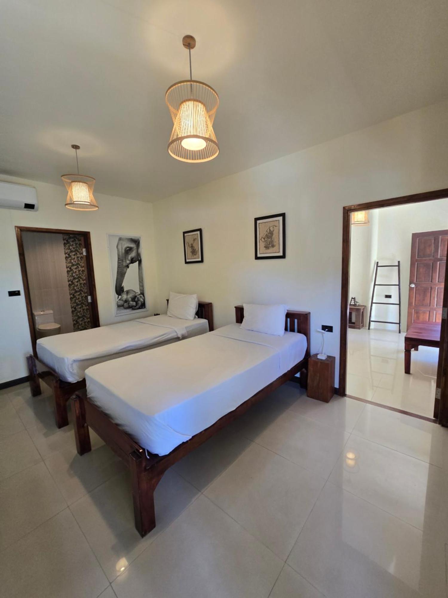 Hotel The Blue Gecko Ko Lanta Esterno foto