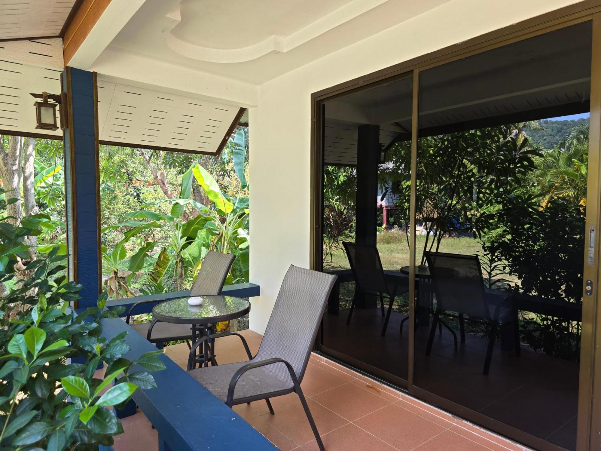 Hotel The Blue Gecko Ko Lanta Esterno foto