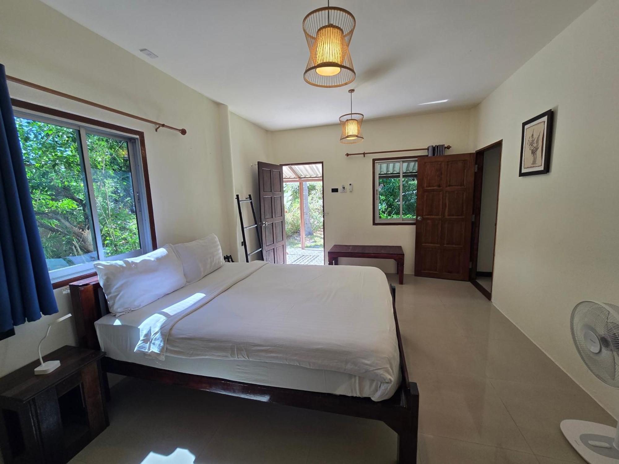 Hotel The Blue Gecko Ko Lanta Esterno foto