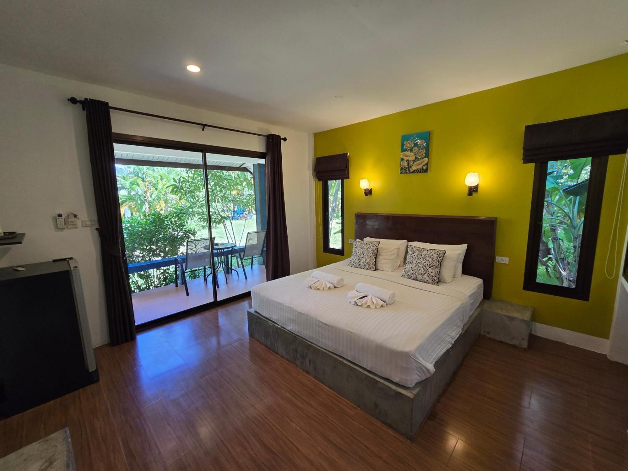 Hotel The Blue Gecko Ko Lanta Esterno foto